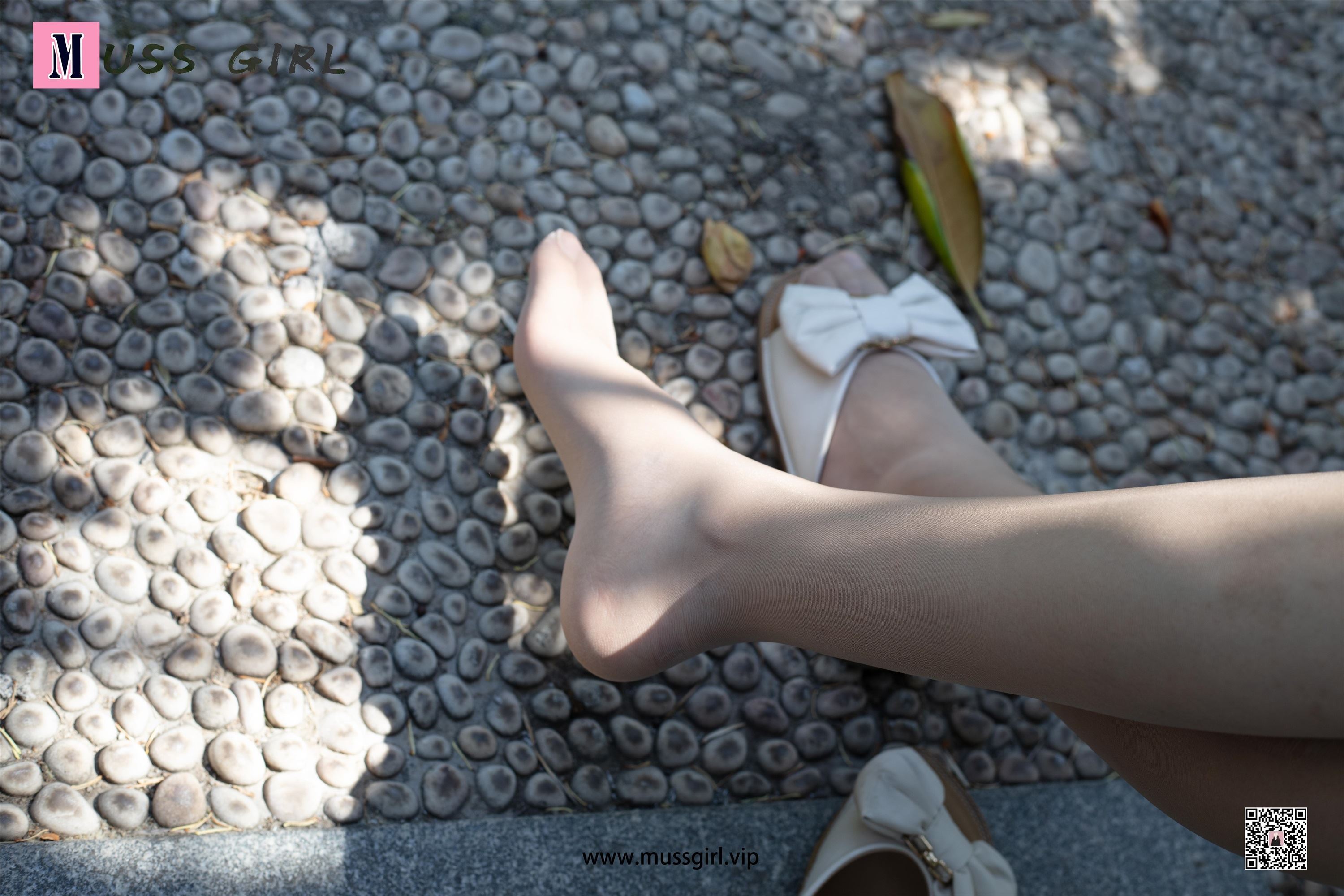 MussGirl慕丝女郎  NO.211 牛仔热裤肉丝美女